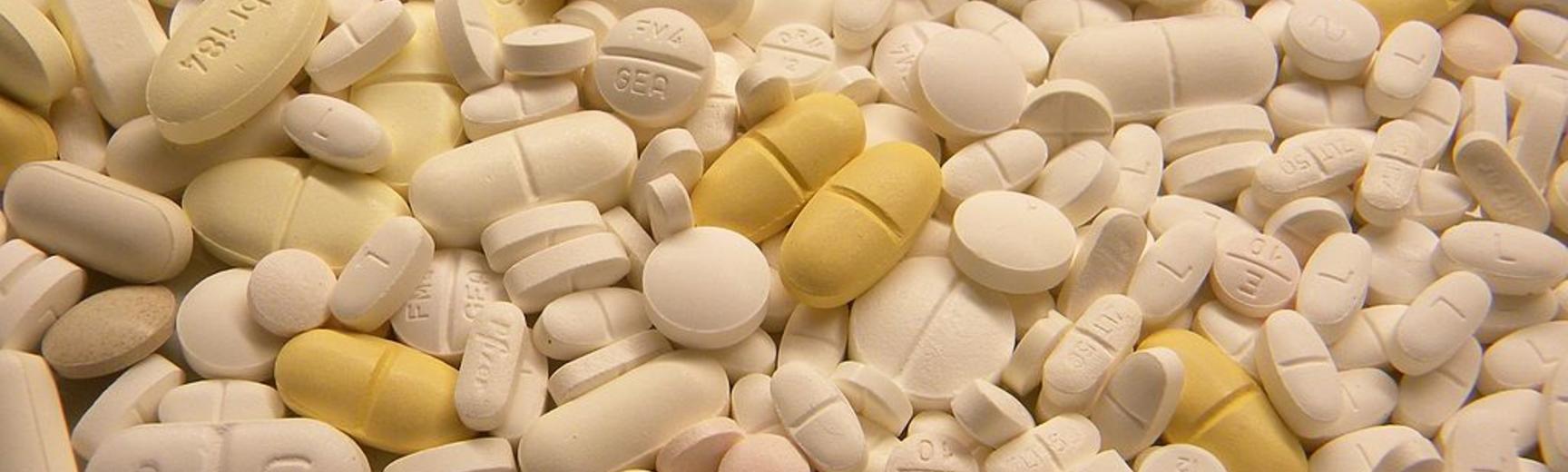 1024px tablets pills medicine medical waste